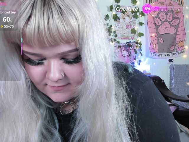 -CandyM1lky-'s BongaCams show and profile