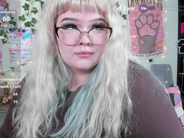 -CandyM1lky-'s BongaCams show and profile