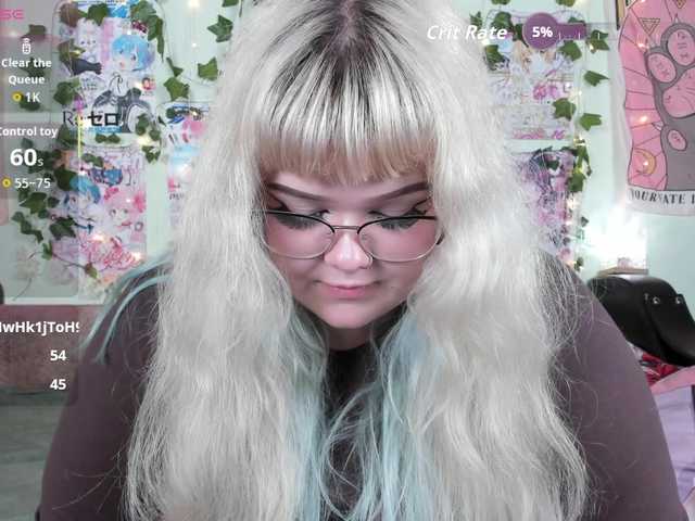 -CandyM1lky-'s BongaCams show and profile