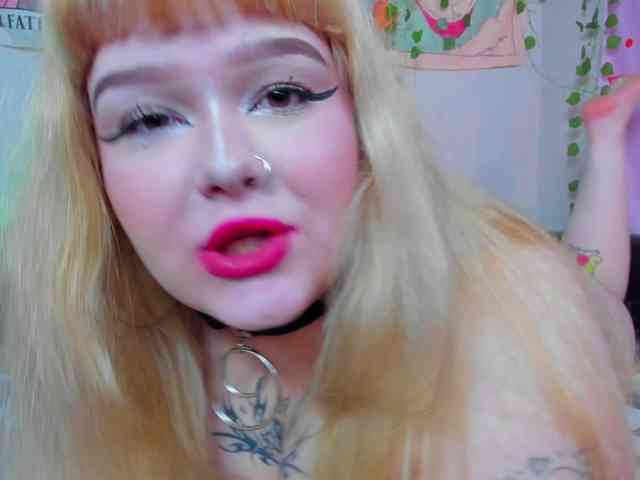 -CandyM1lky- webcam