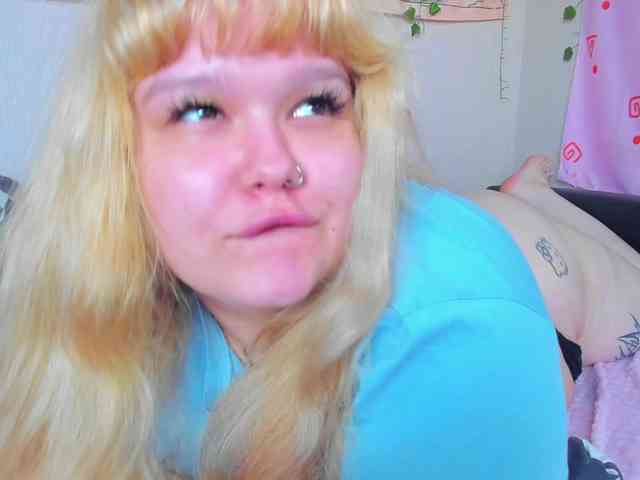 -CandyM1lky- webcam