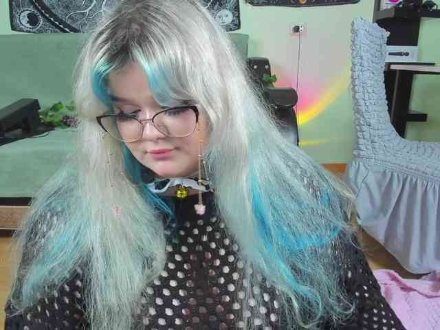 -CandyM1lky- webcam