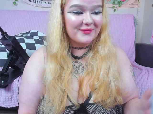 -CandyM1lky- webcam