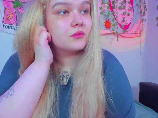 -CandyM1lky- webcam