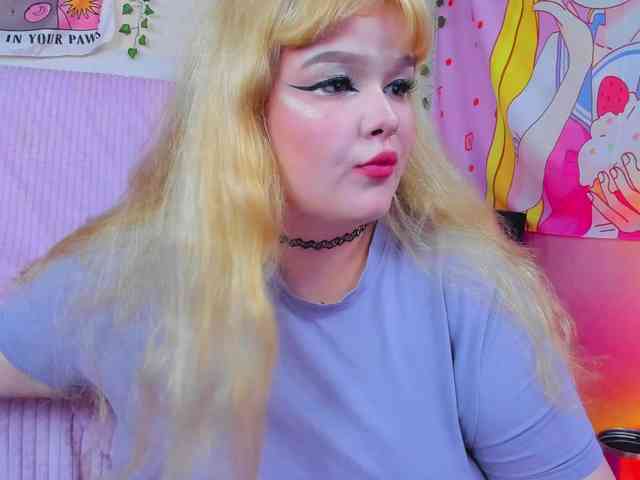 -CandyM1lky- webcam