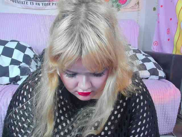 -CandyM1lky- webcam
