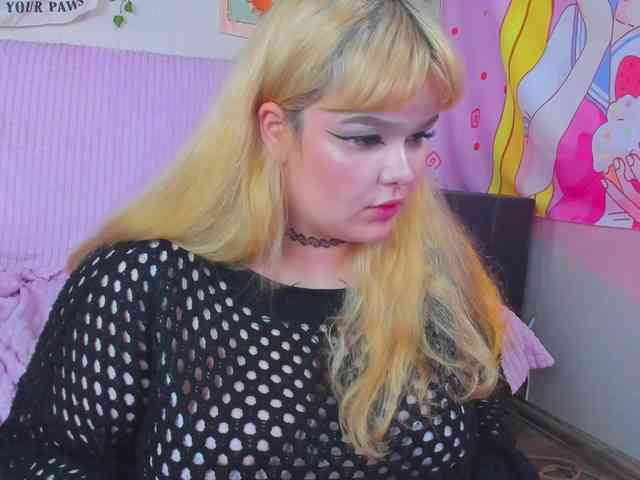-CandyM1lky- webcam