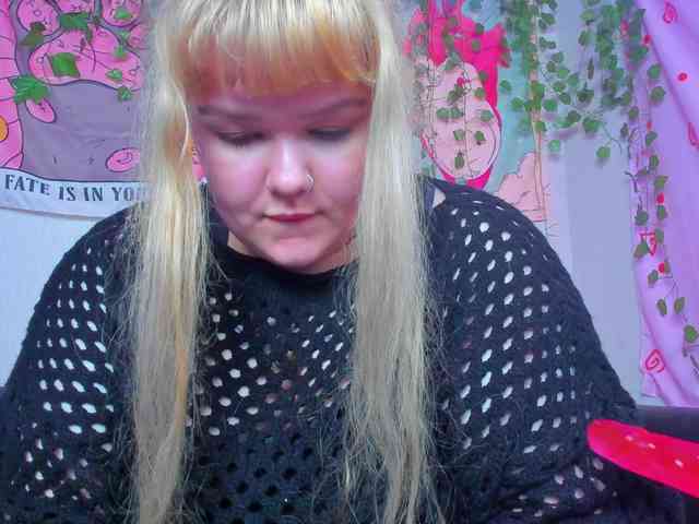 -CandyM1lky- webcam