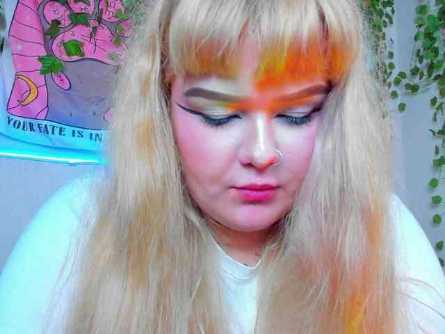 -CandyM1lky- webcam
