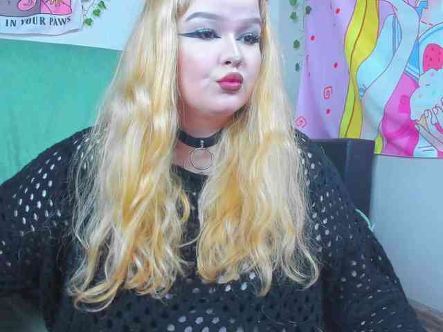 -CandyM1lky- webcam