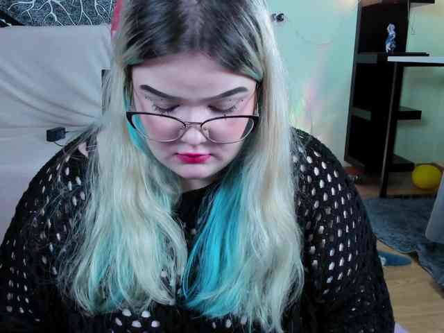 -CandyM1lky- -CandyM1lky-