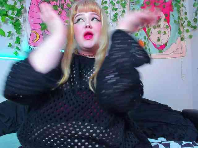 -CandyM1lky- webcam