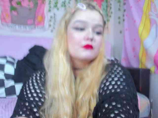 -CandyM1lky- webcam