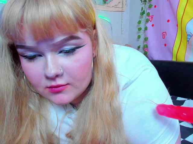 -CandyM1lky- webcam
