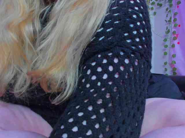 -CandyM1lky- webcam