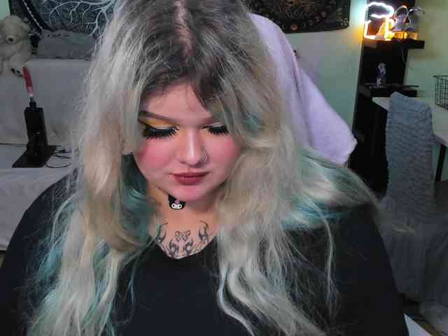 -CandyM1lky- Live Webcam on BongaCams