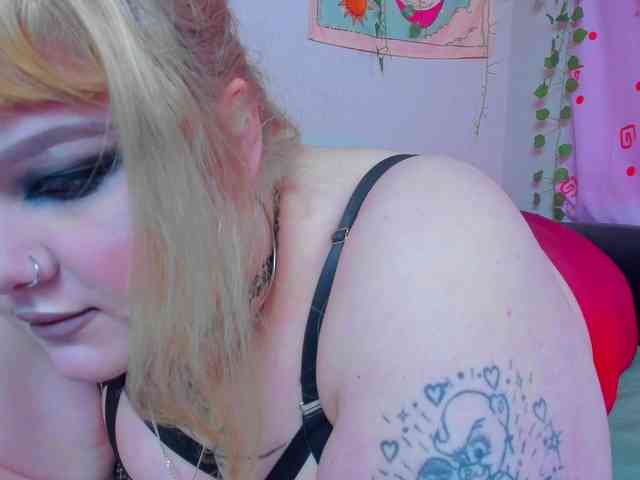 -CandyM1lky- webcam