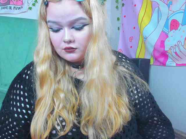 -CandyM1lky- webcam
