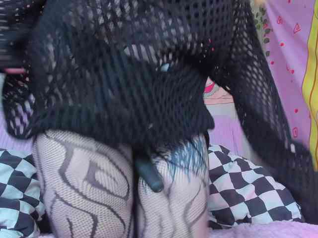 -CandyM1lky- webcam