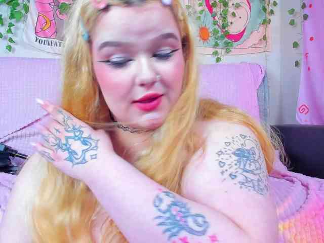 -CandyM1lky- webcam