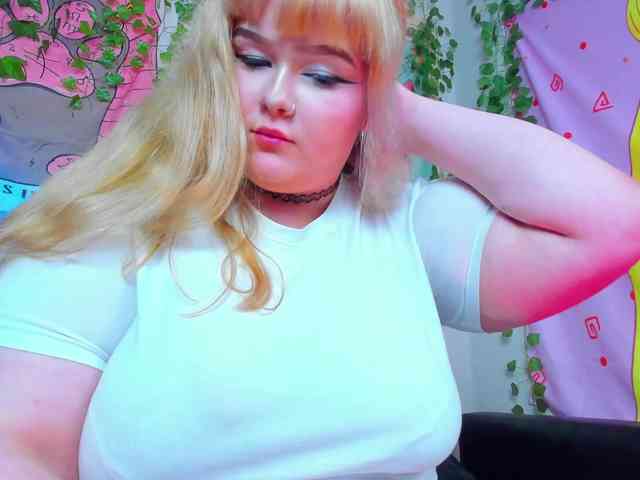 -CandyM1lky- webcam
