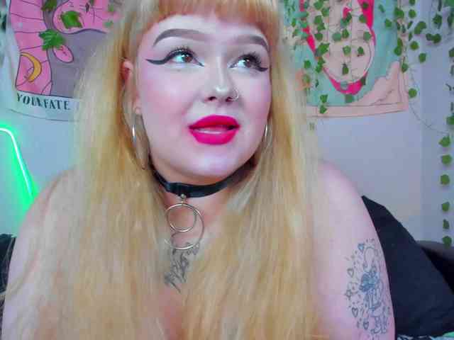 -CandyM1lky- webcam