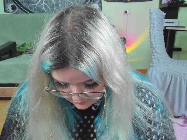 -CandyM1lky- webcam