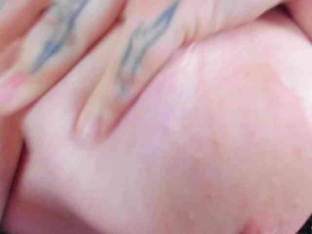 -CandyM1lky- webcam
