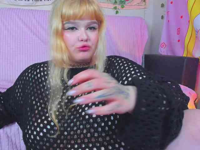 -CandyM1lky- webcam