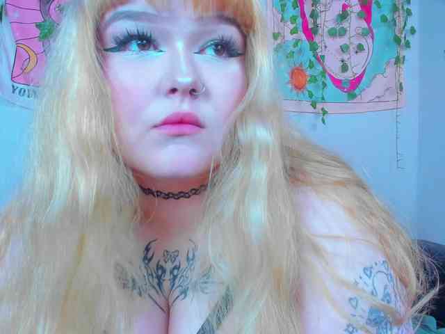 -CandyM1lky- webcam
