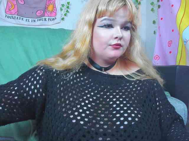 -CandyM1lky- webcam