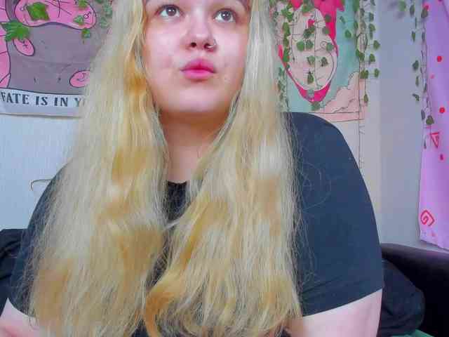 -CandyM1lky- webcam