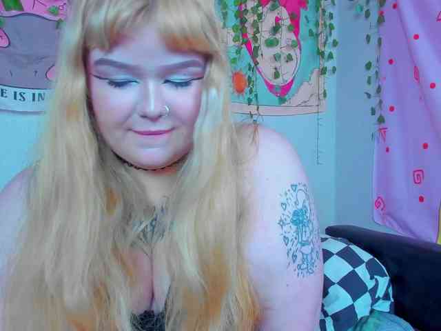 -CandyM1lky- webcam