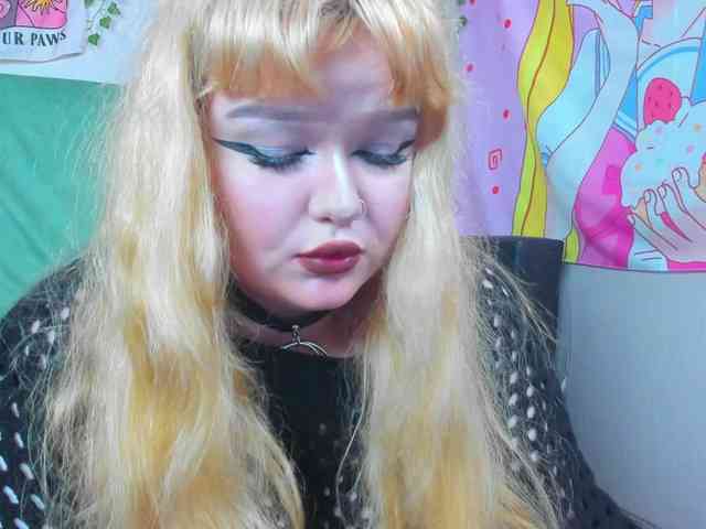 -CandyM1lky- webcam