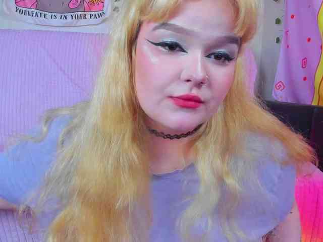 -CandyM1lky- webcam