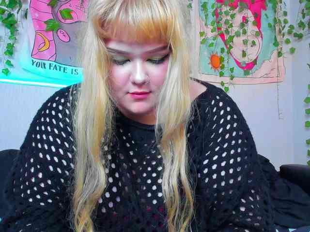 -CandyM1lky- webcam