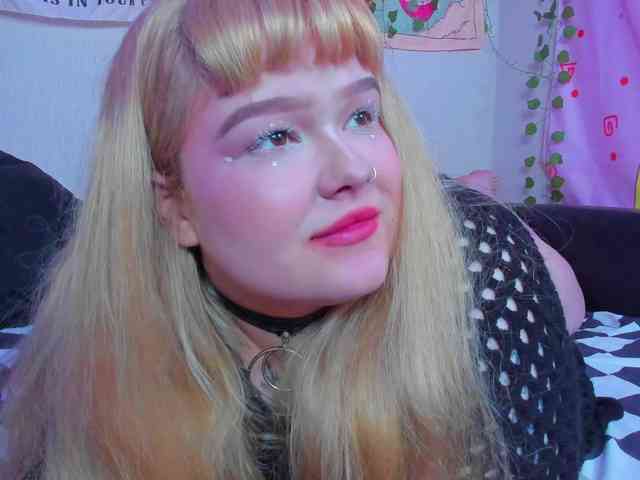 -CandyM1lky- webcam