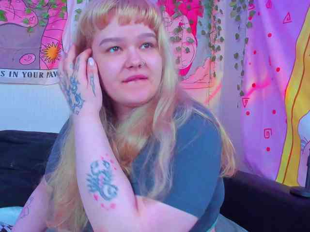 -CandyM1lky- webcam