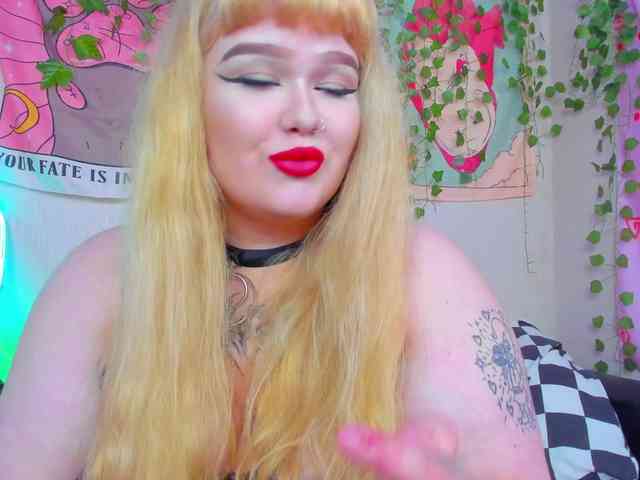 -CandyM1lky- webcam