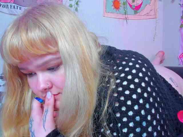 -CandyM1lky- webcam