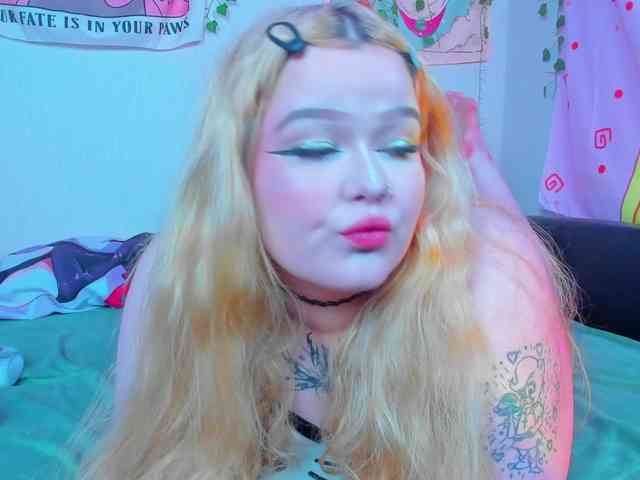 -CandyM1lky-