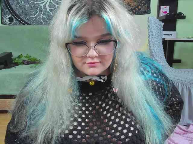 -CandyM1lky- webcam
