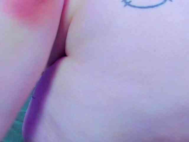 -CandyM1lky- webcam
