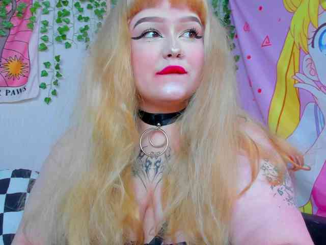-CandyM1lky- webcam