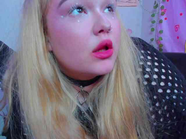 -CandyM1lky- webcam
