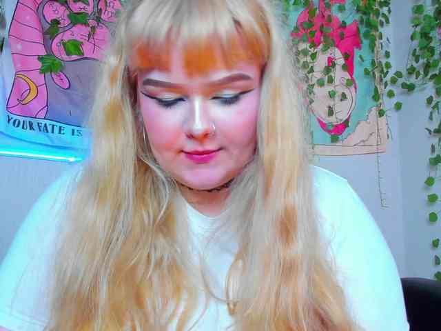 -CandyM1lky- webcam