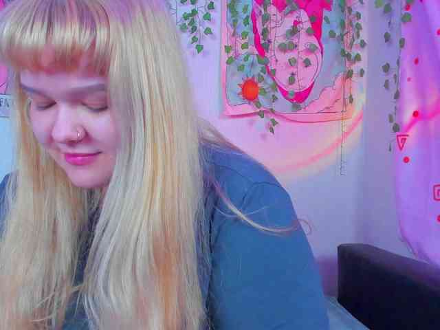 -CandyM1lky- webcam