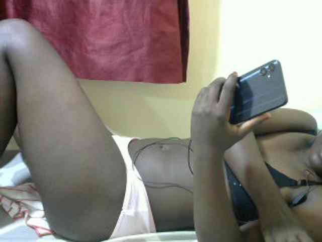 Sweetmellanin webcam