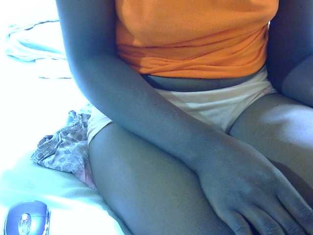 Sexyvilliet's BongaCams show and profile