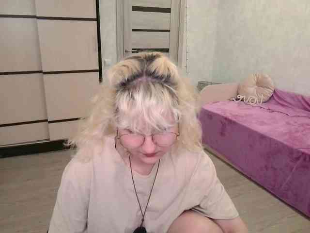 ElizabethWooler webcam